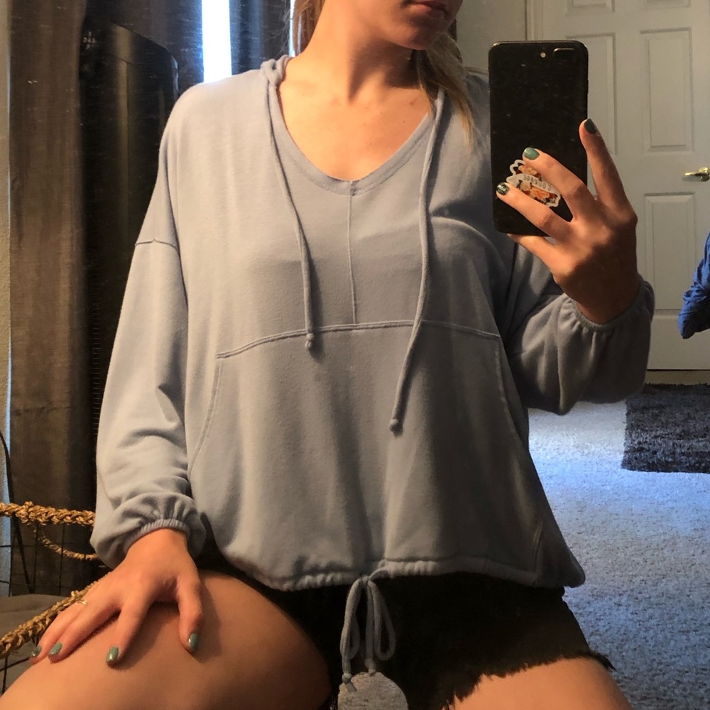 Flowy light hooded shirt